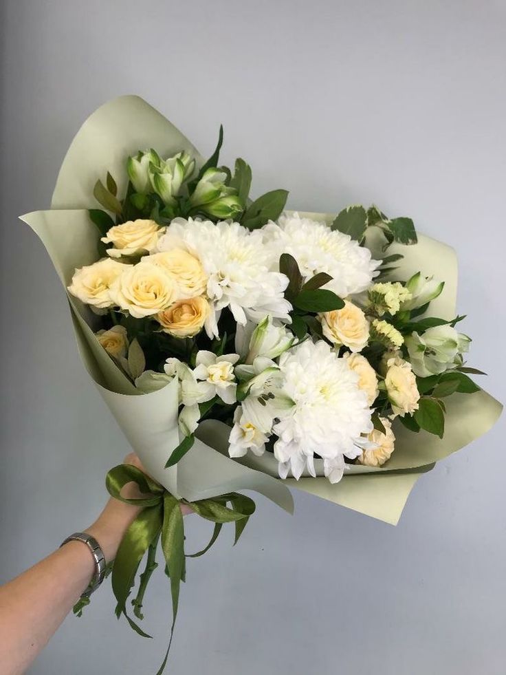 White & Pastel Floral Bouquet